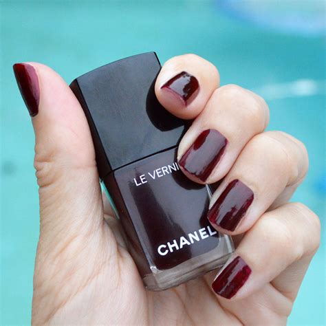 chanel noir nail polish|Chanel nail varnish rouge noir.